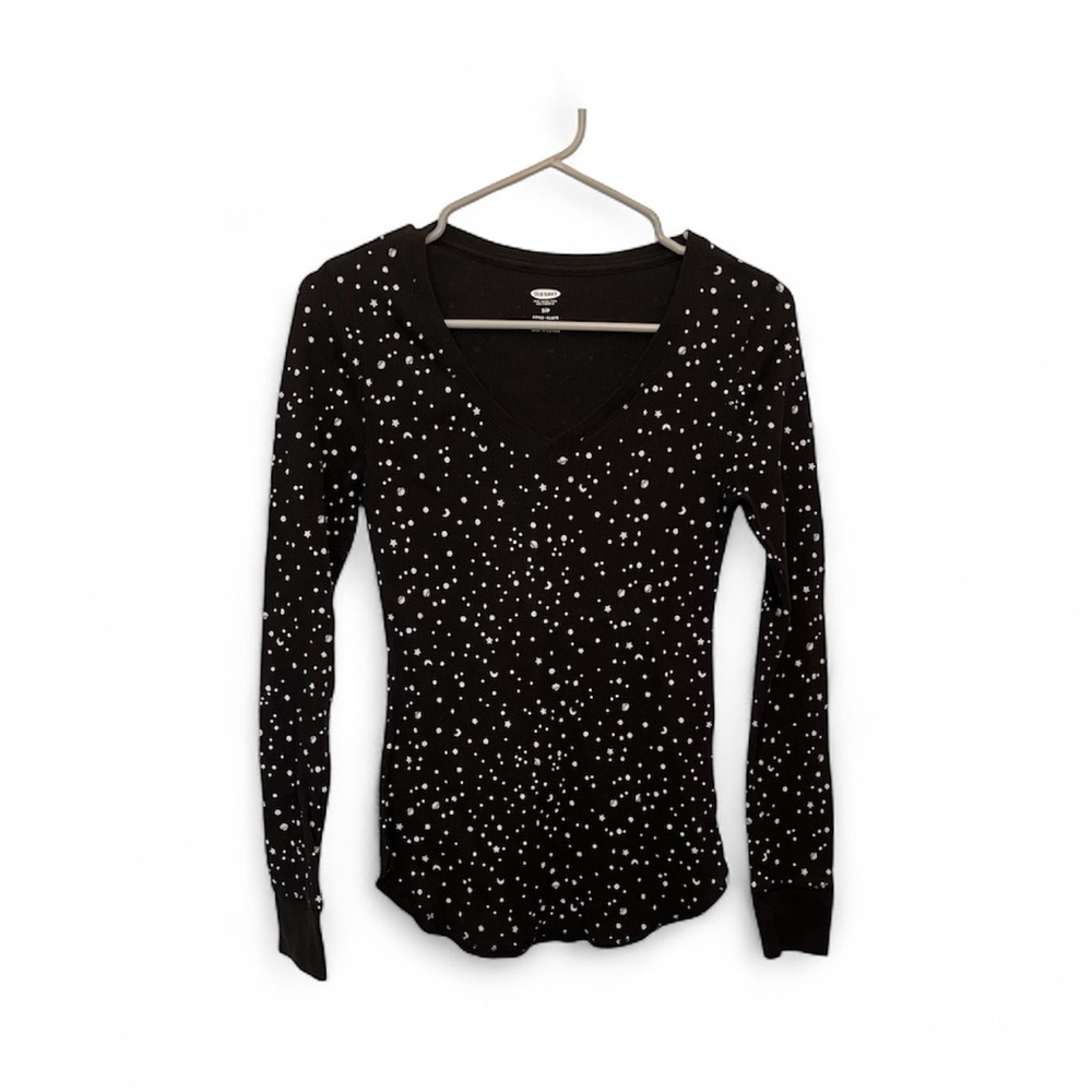 Old Navy V-Neck Black Waffle Knit Top with White Celestial Pattern